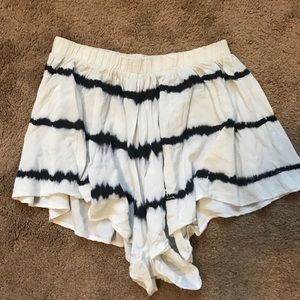 Soft high wasted shorts